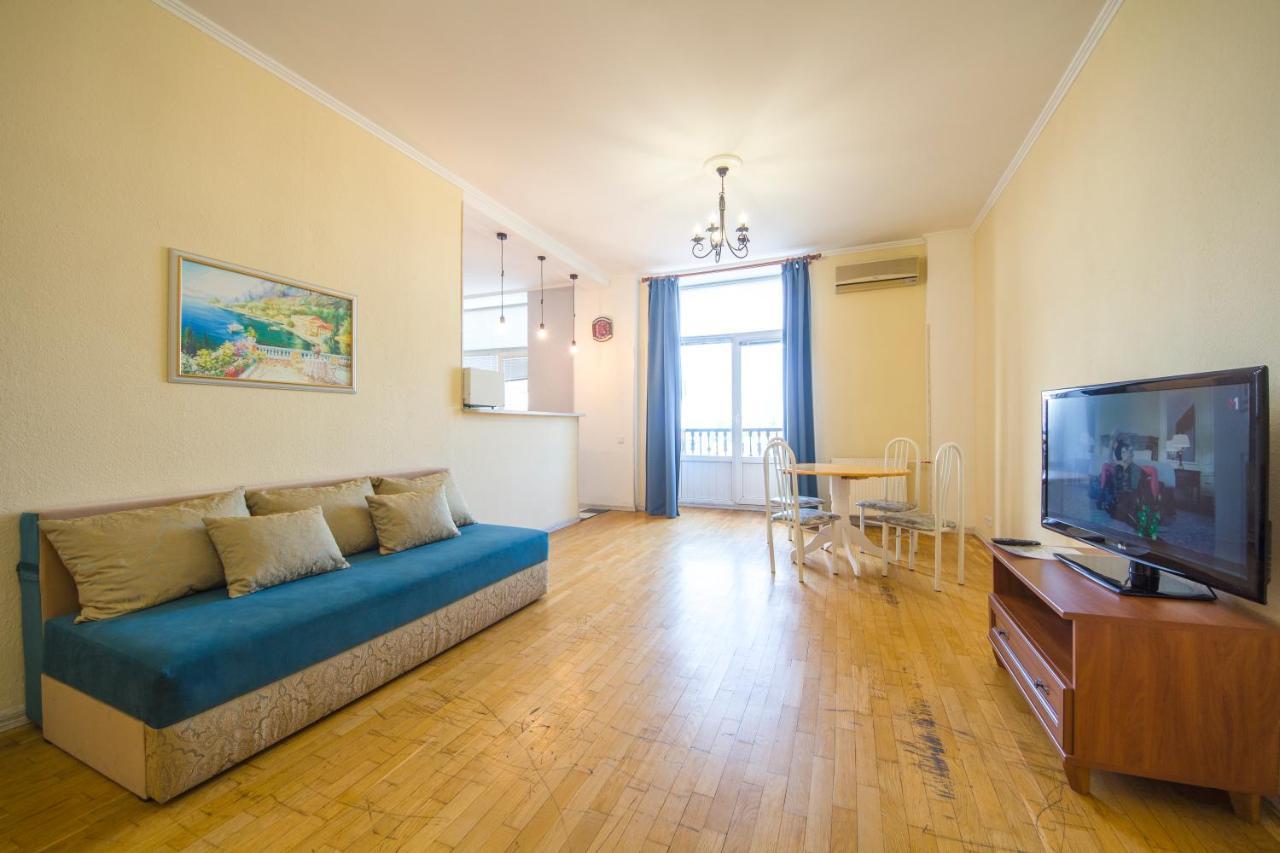 Central Apartments On Khreschatyk キエフ エクステリア 写真