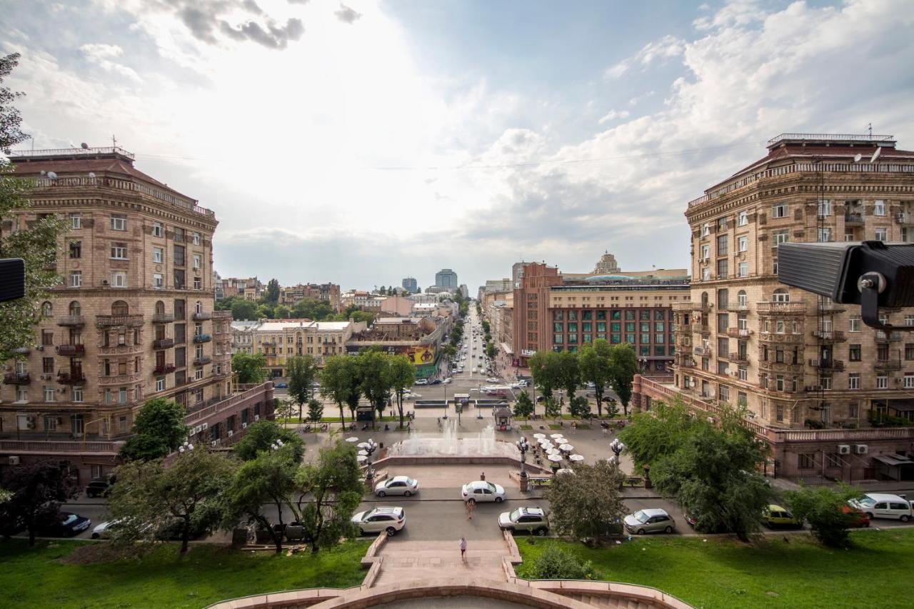 Central Apartments On Khreschatyk キエフ エクステリア 写真