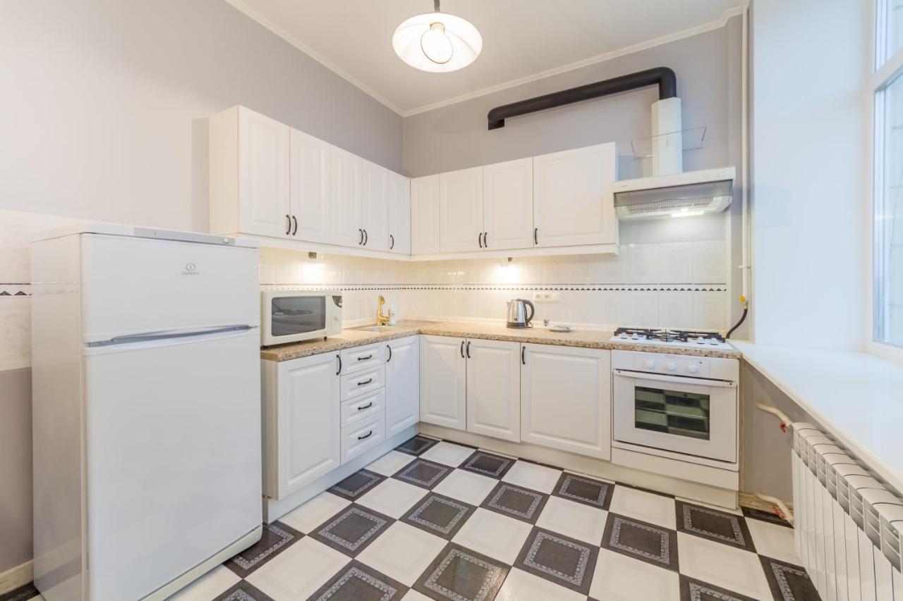 Central Apartments On Khreschatyk キエフ エクステリア 写真